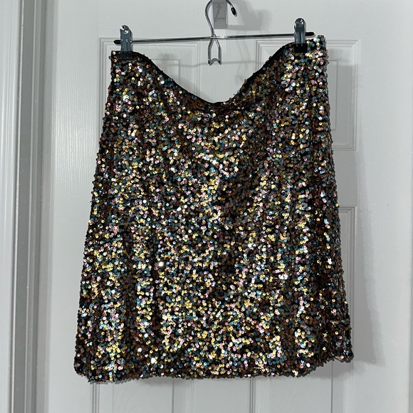 Reitmans Sequin Mini Skirt - Picture 1 of 3